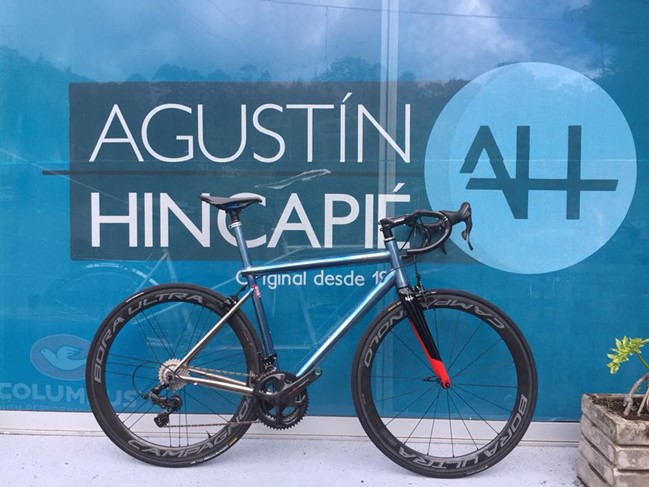 agustin hincapie bicicleta