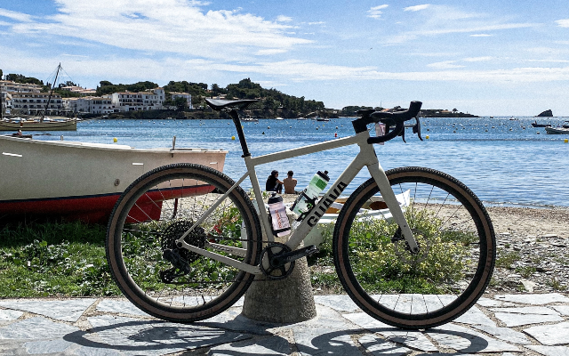 Bicicleta Guava en la Mussara Hunting Dogs Cap de Creus - Foto: P. Mitjans