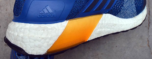 Adidas ultra boost ST analisis