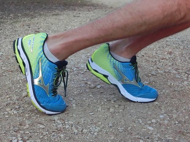 Mizuno wave rider 19 baratas