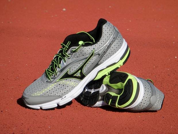 mizuno wave legend 3 