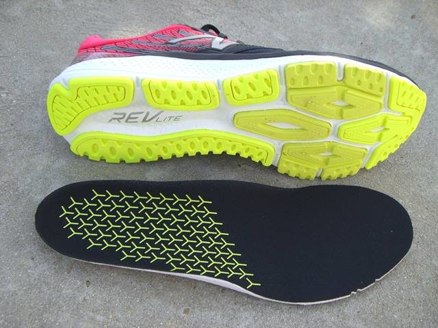 new-balance-vazee-pace-2-005