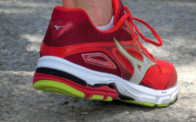 mizuno-wave-legend-4-013