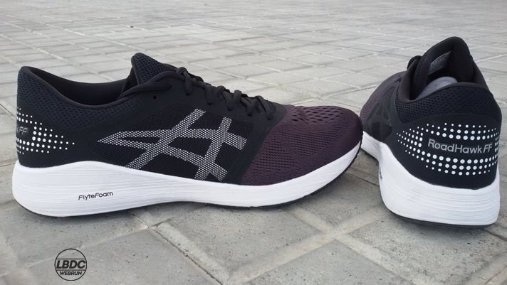 Análisis completo de las zapatillas de running ASICS Roadhawk FF