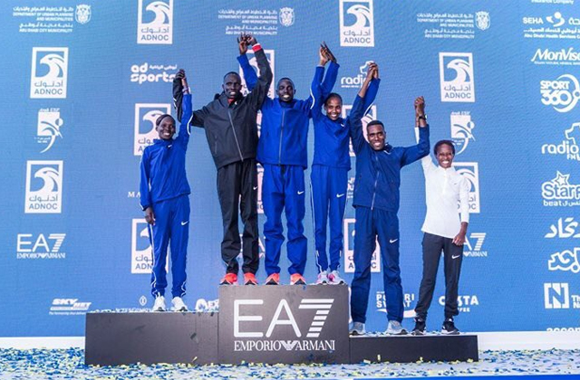 El podio del Maratón de Abu Dhabi