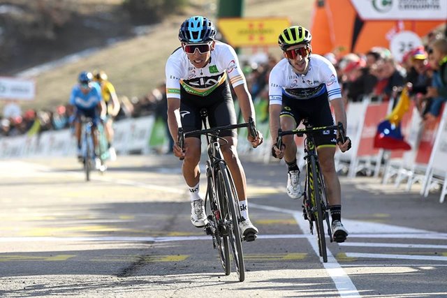 egan bernal sky ciclismo colombia