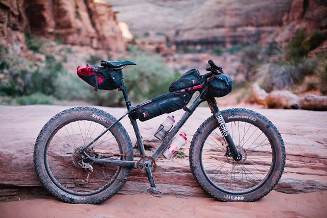 bicicleta bikepacking
