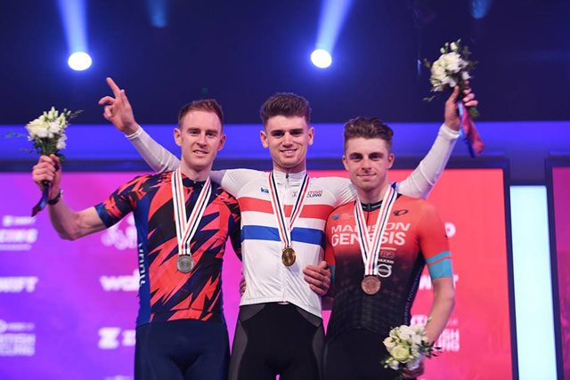 dopaje virtual ciclismo indoor zwift