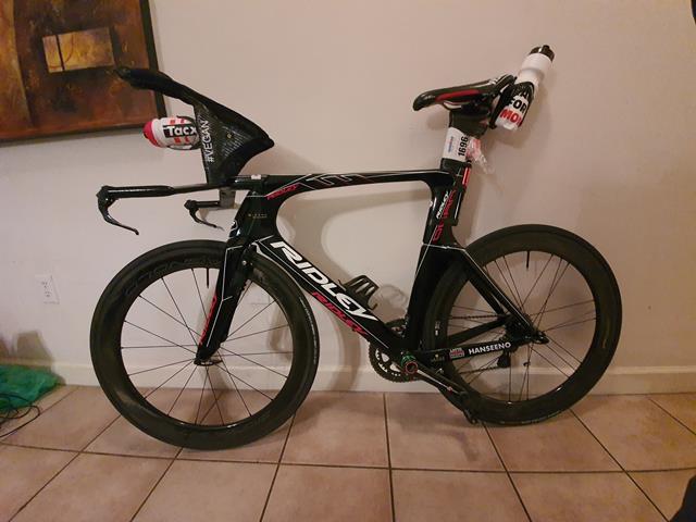 bicicleta adam hansen ironman