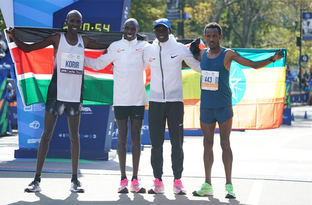 Bekele, junto a Kamworor, Korir y Kipchoge / AFP