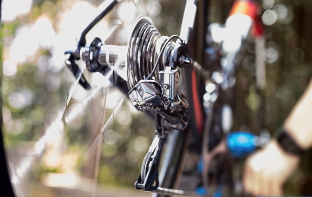 Cambio electronico Shimano carretera y MTB-crop