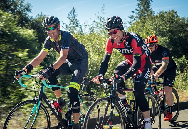 cuida y lavar ropa de ciclismo