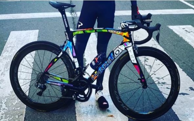 Chris Froome Pinarello dogma f12
