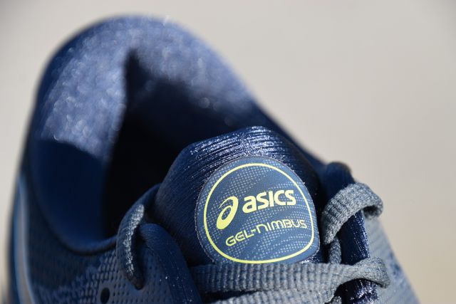 asics nimbus 23 