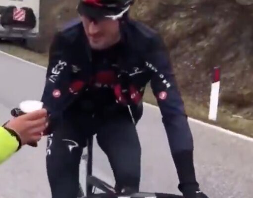 Gianni Moscon cerveza Giro Italia