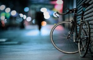 andar o bicicleta para adelgazar