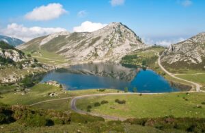 Lagos de Covadonga La Vuelta 2021