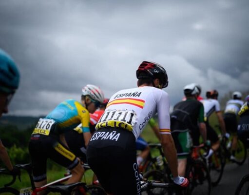 Tour de lavenir garantia juan ayuso