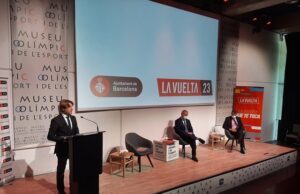 la vuelta 2023 Barcelona-crop