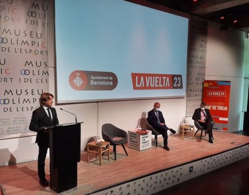 la vuelta 2023 Barcelona-crop