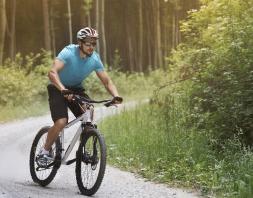 Estos son los músculos que trabajas en la bicicleta de montaña