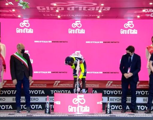 Girmay champagne Giro Italia