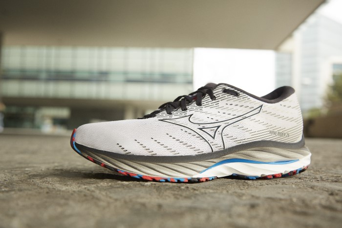 Mizuno Wave Rider 26 