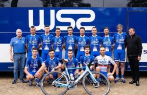 Sancionan 7 ciclistas del mismo equipo