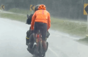 Egan Bernal diluvio
