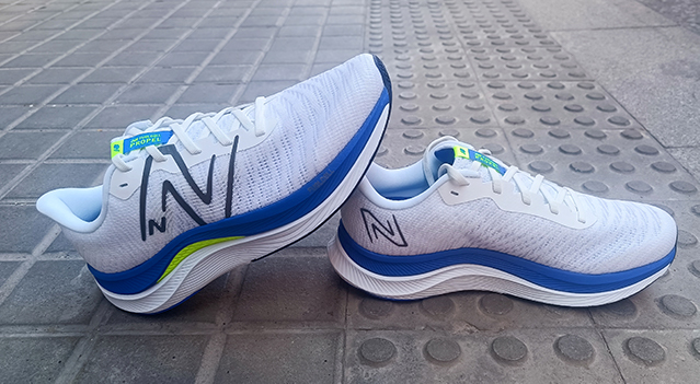 New Balance Propel v4