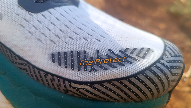 Fresh Foam X More Trail v3 toe protect