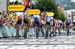 Sprint de la etapa 8 Foto: Le Tour de Francia