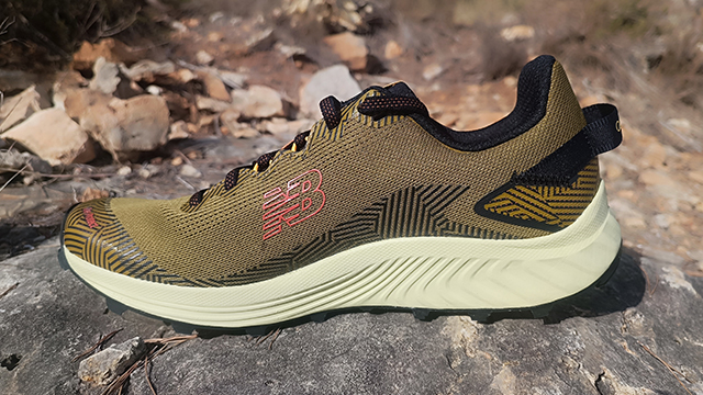 New Balance FuelCell Summit Unknown v4