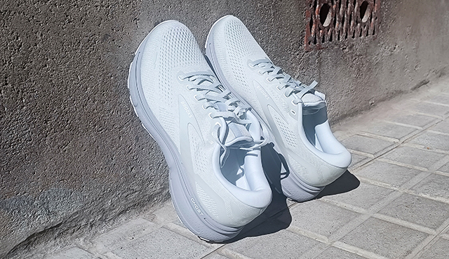 Brooks Green Silence Ghost 15