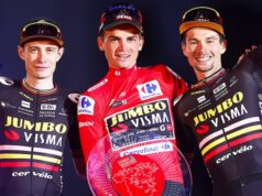 Sepp Kuss, Jonas Vingegaard y Primoz Roglic en el podio de la Vuelta a España 2023 - Foto: Rafa Gomez/SprintCyclingAgency©2023