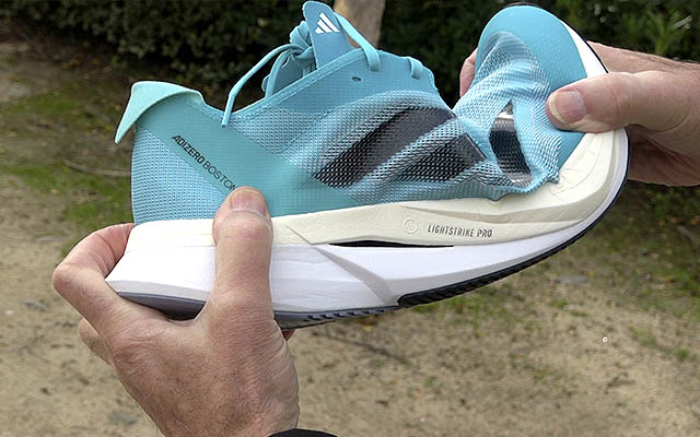 adidas Adizero Boston 12 flexión metatarso