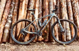 bici de montana sucia