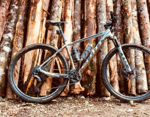 bici de montana sucia