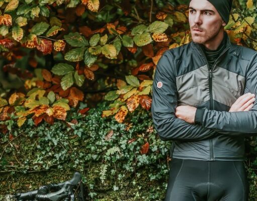 equipamiento ciclista de invierno