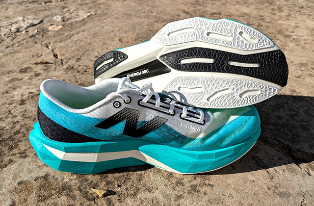 Análisis zapatilla de running New Balance FuelCell SuperComp Elite v4
