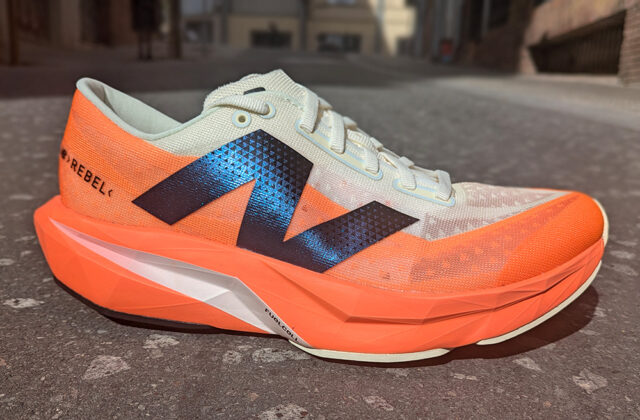 review New Balance Fuelcell Rebel v4