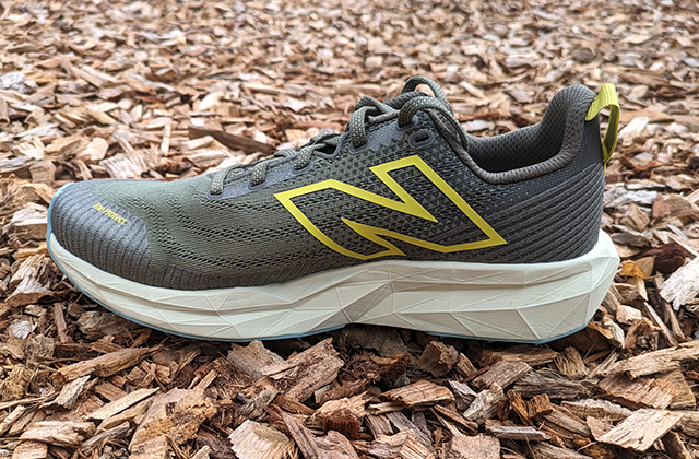 REVIEW New Balance FuelCell Venym