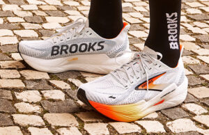 Review Brooks Hyperion Max 2