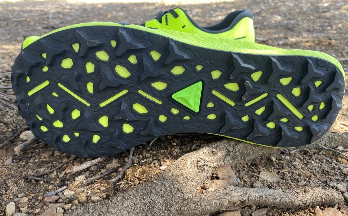 asics fujispeed 4 características
