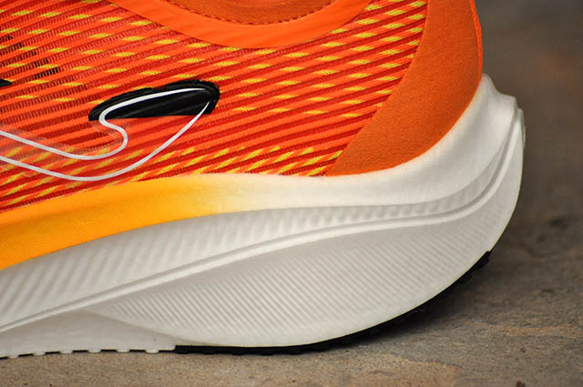 Joma R.3000 mediasuela