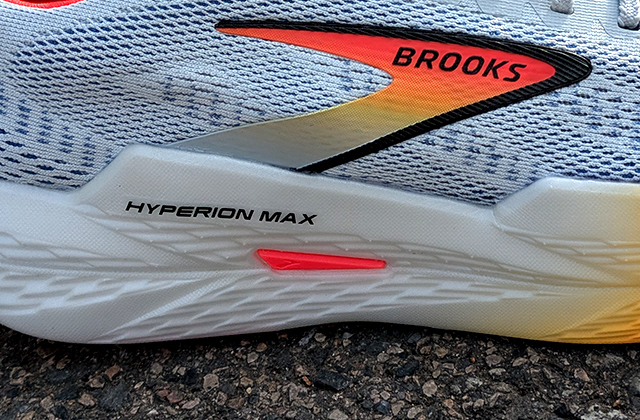 review brooks hyperion max 2