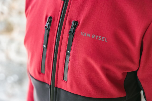 Chaqueta Veste Hiver Endurance. Foto. Van Rysel