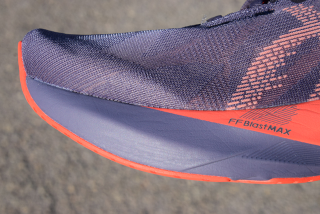 Review ASICS Novablast 5