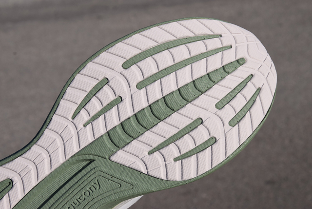Review Saucony Ride 18