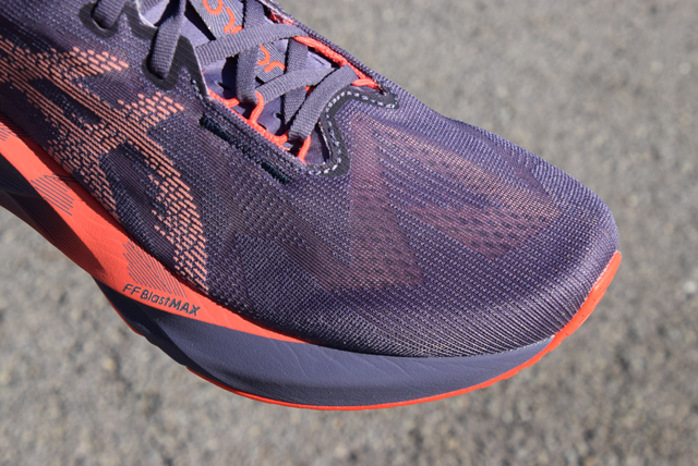 Review ASICS Novablast 5
